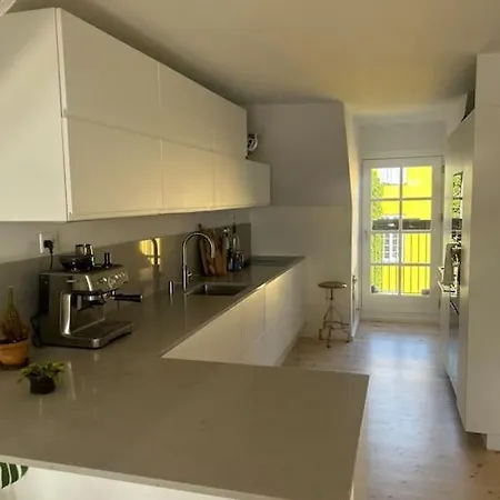 Kings Apt, Doublex W Water View & Private Terrasse 아파트