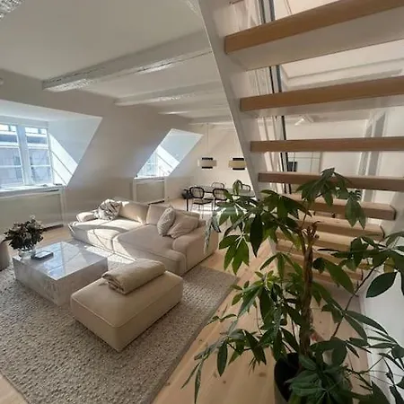 Kings Apt, Doublex W Water View & Private Terrasse 아파트 *