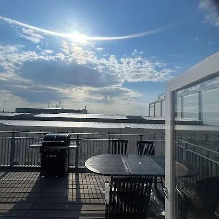 아파트 Kings Apt, Doublex W Water View & Private Terrasse *