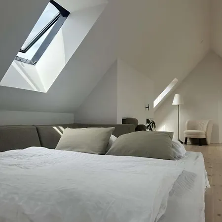 Appartamento Kings Apt, Doublex W Water View & Private Terrasse *